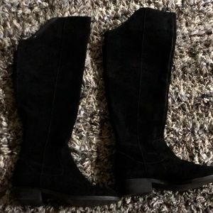 Fall style black boots 🍂🍁